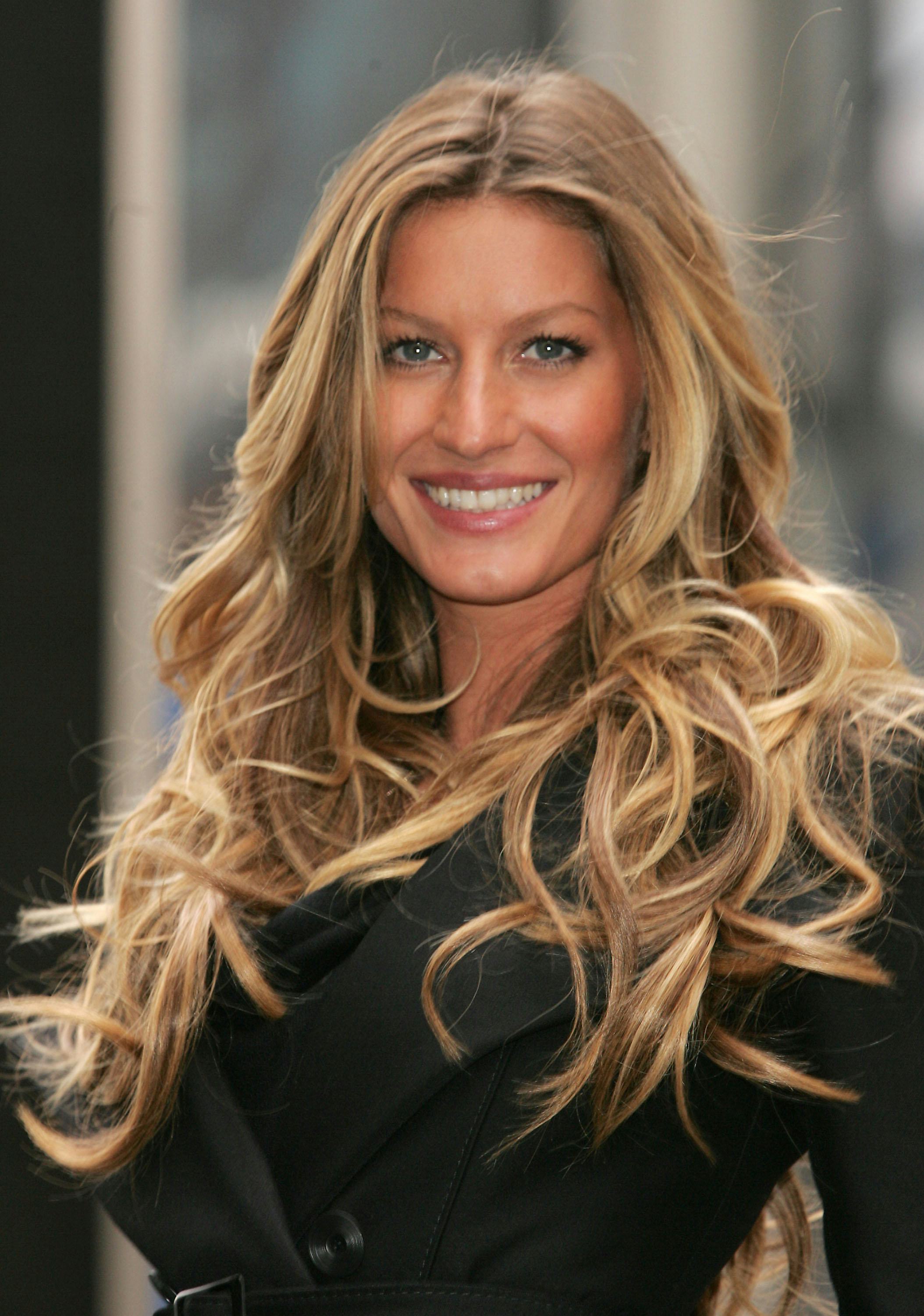 17 Photos Of Gisele Bundchen That Look Nothing Like Gisele Bundchen