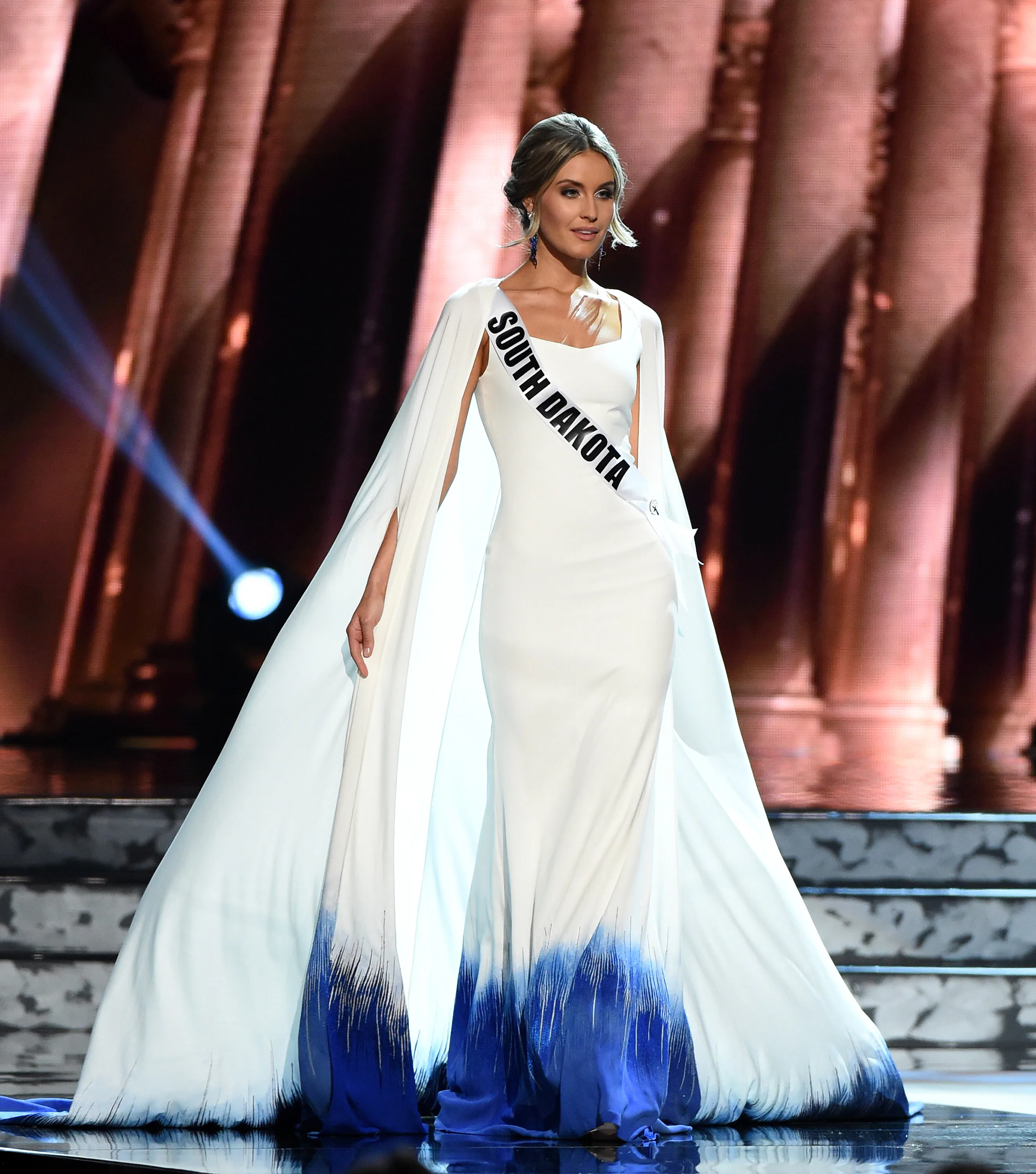 All The 2016 Miss USA Evening Gowns Were As Glittery & Glamorous As Ever PHOTOS All The 2016 Miss USA Evening Gowns Were As Glittery & Glamorous As Ever PHOTOS