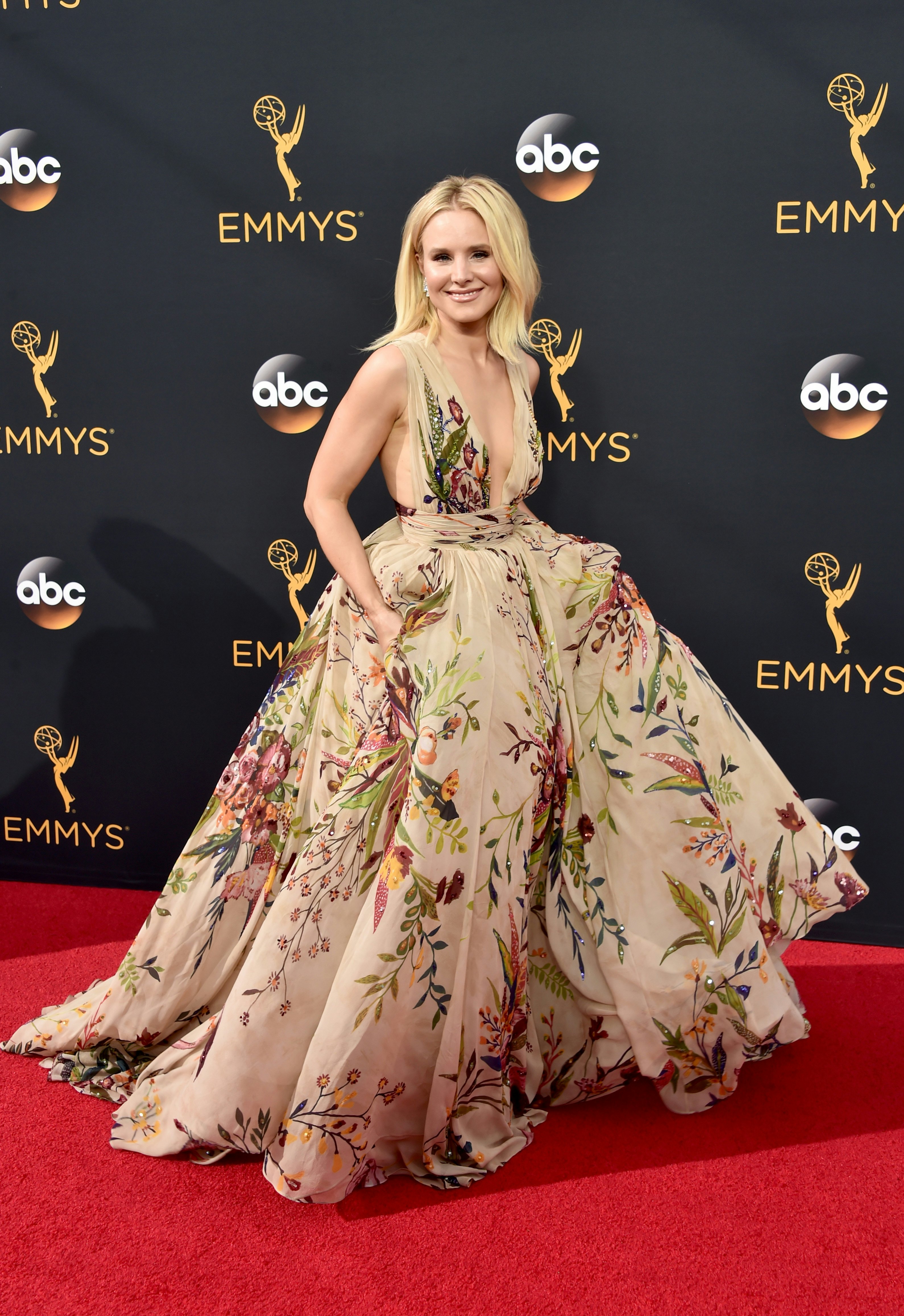 kristen bell emmy dress