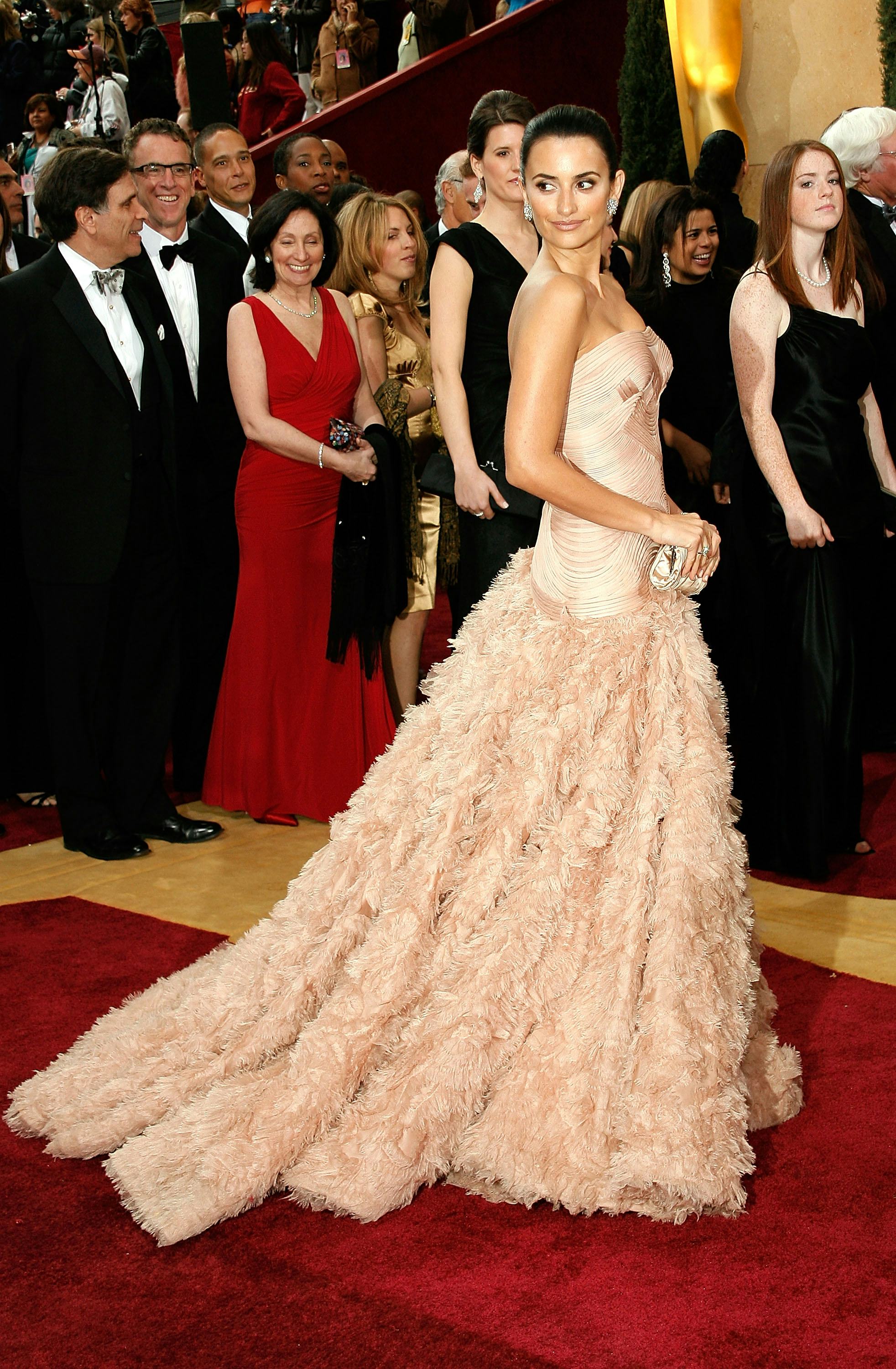 The 17 Most Iconic Oscars Dresses Throughout History Are Too Glamorous