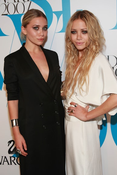 28 Photos of Mary-Kate & Ashley Olsen That Prove They Grew Up Right In ...