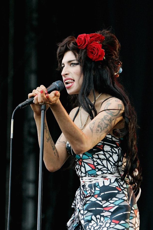 Amy Winehouse�s Beehive &amp; Eyeliner Were As Big And Beautiful As Her
