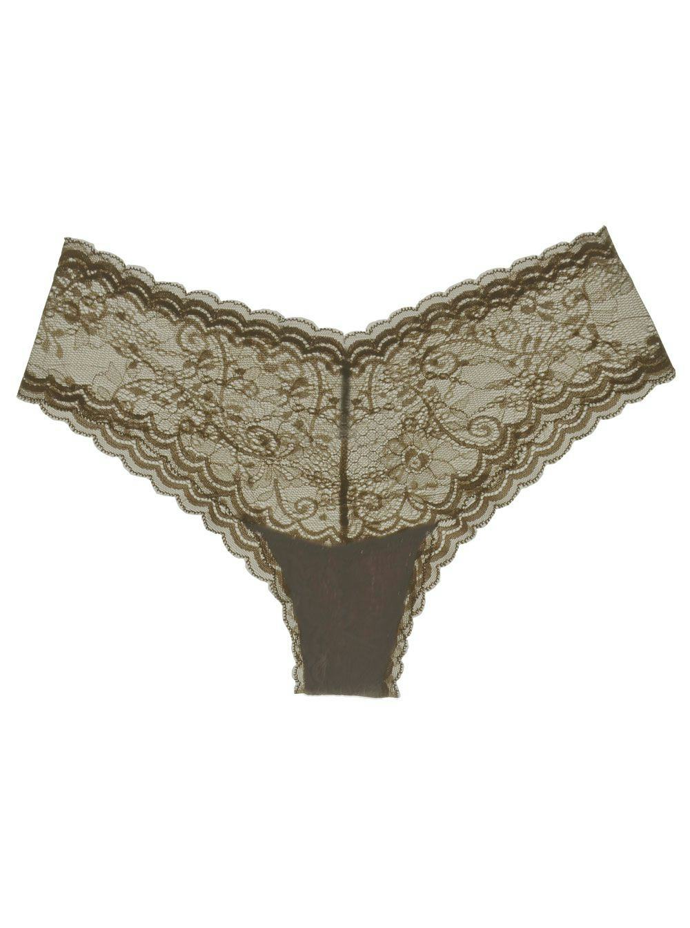 What Underwear Should You Wear Under Tights To Keep You Comfortable?