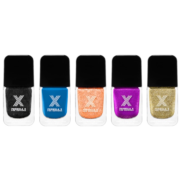 7 Signs It's Time To Throw Away Your Nail Polish