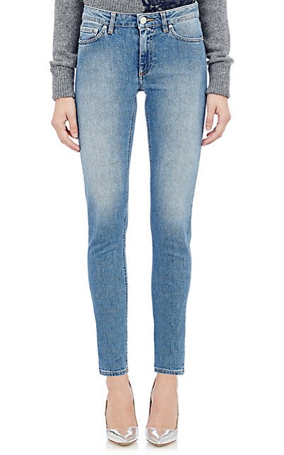 Here's Why You Should Never Wash Your Jeans