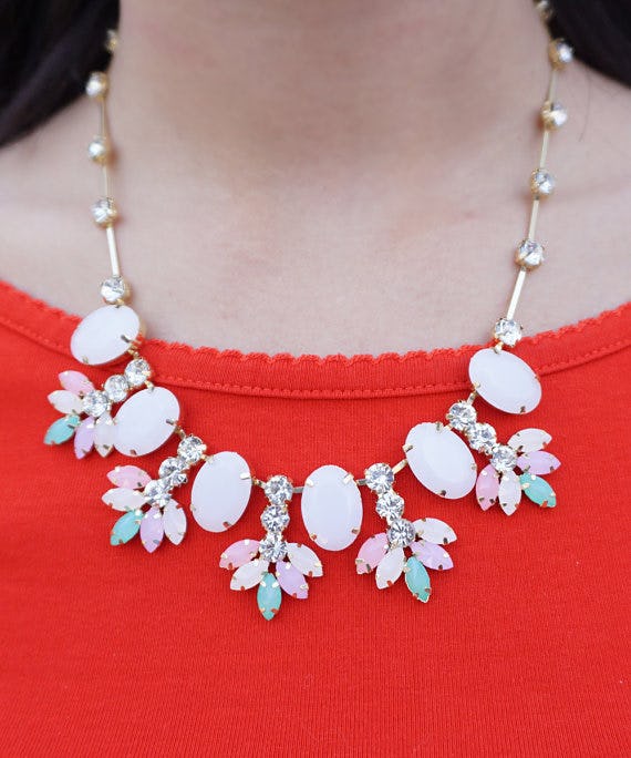 How To Wear Jewelry With A Scarf Without Overdoing It — PHOTOS