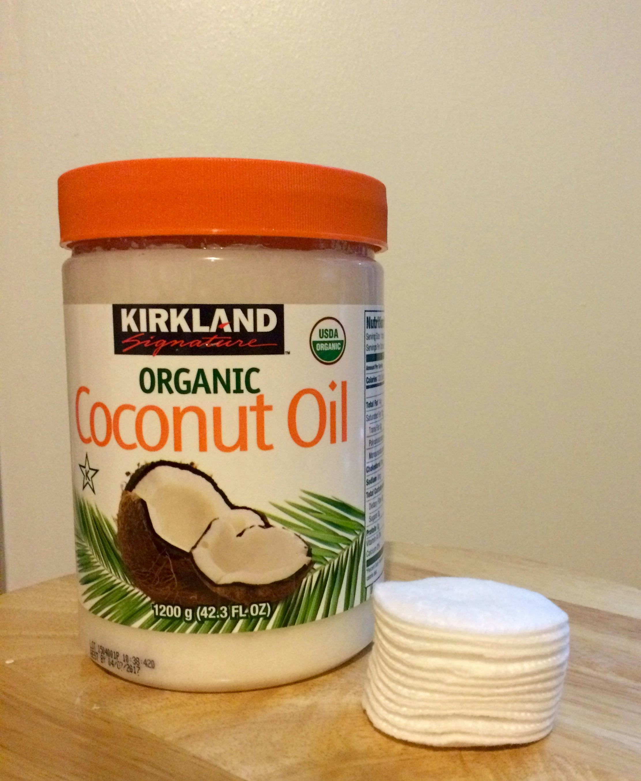 Does Coconut Oil As Waterproof Makeup Remover Actually Work? — PHOTOS