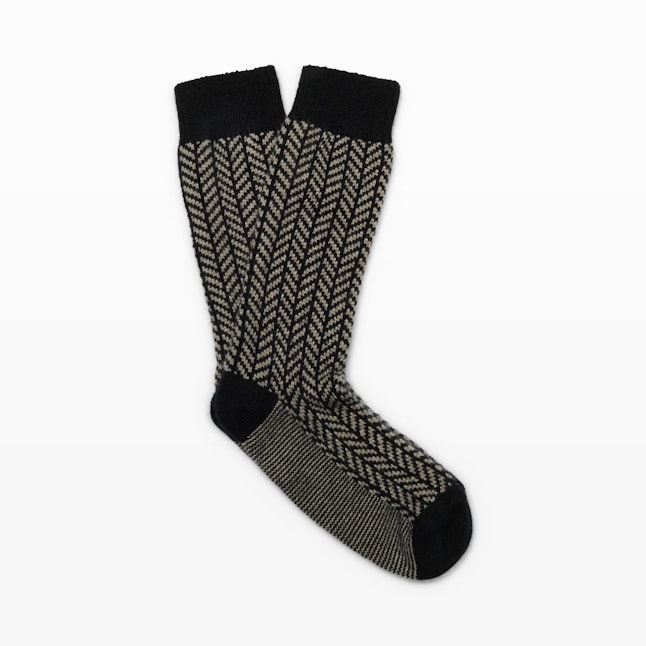 The 7 Warmest Socks For Winter Will Keep Your Toes From Freezing Off