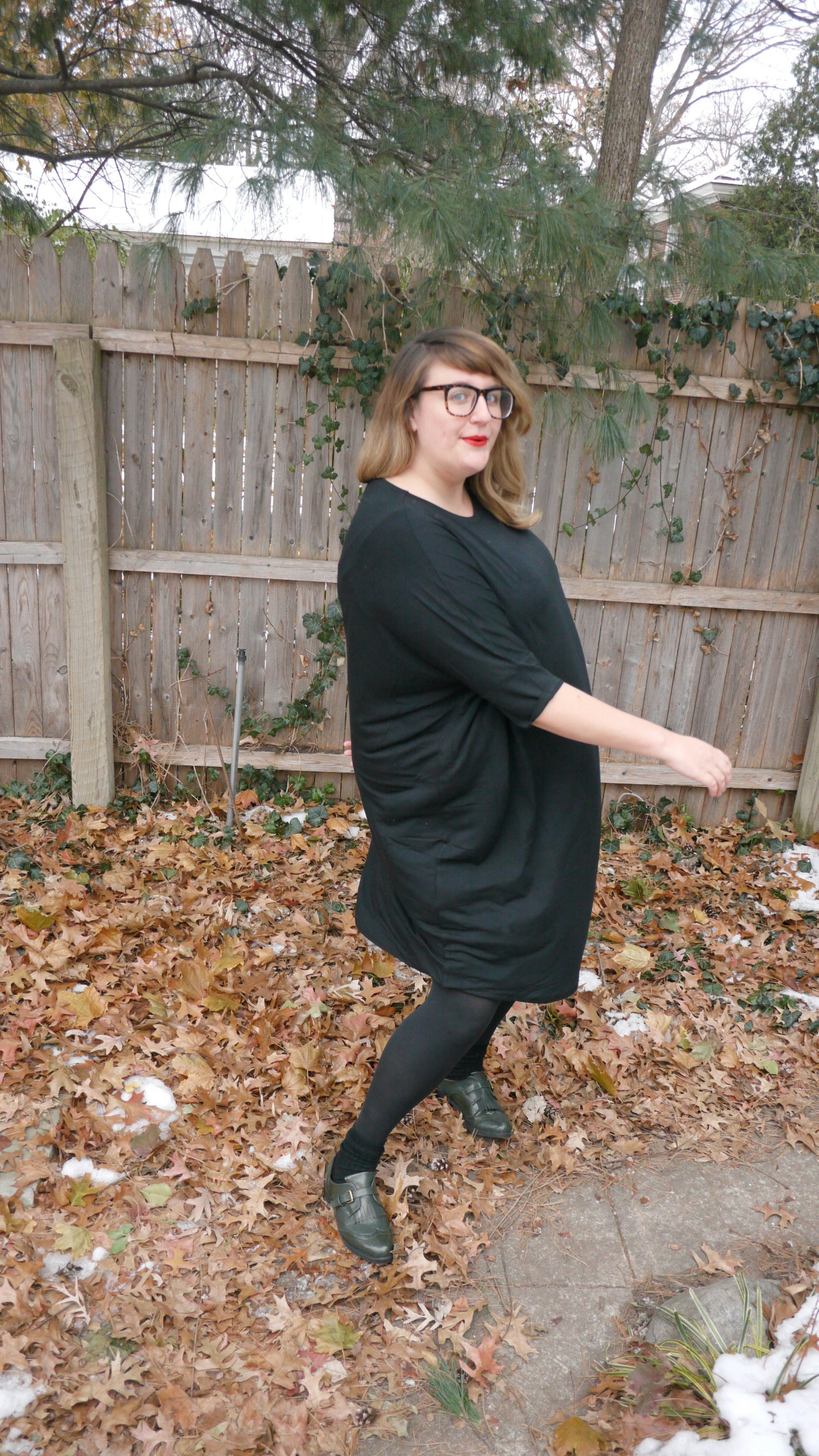 11 Ways To Style Black Plus Size Leggings All Winter Long — PHOTOS