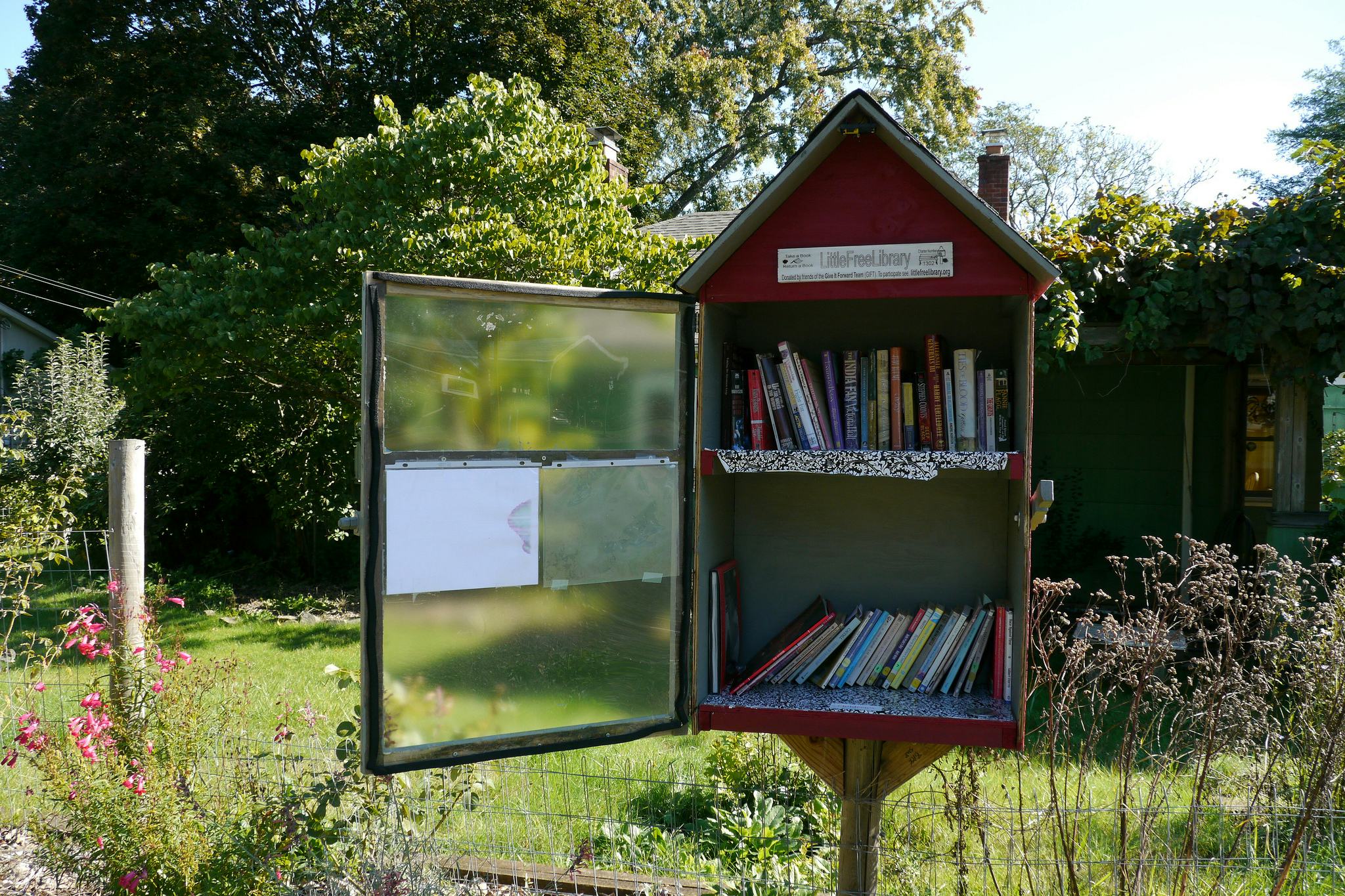 7 Ways To Store Extra Books And Decorate Creatively At The Same Time
