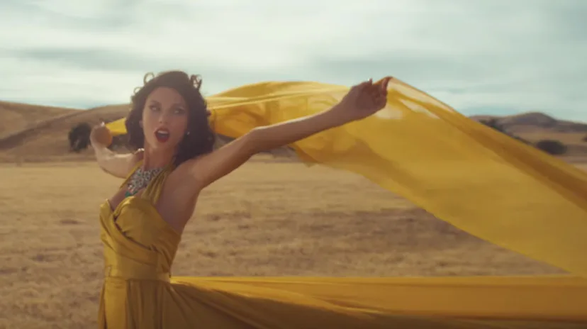 How To Dress Like Taylor Swift's "Wildest Dreams" Video, So We Can All Stand In A Nice Dress, Staring At The Sunset How To Dress Like Taylor Swift's "Wildest Dreams" Video, So We Can All Stand In A Nice Dress, Staring At The Sunset