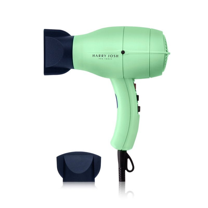 Why Does Your Hair Get Greasy When You Air Dry It? The Answer Is Pretty