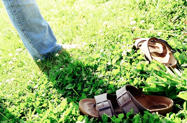 How To Clean Your Birkenstocks Footbed, Because Your Comfiest Shoes ...