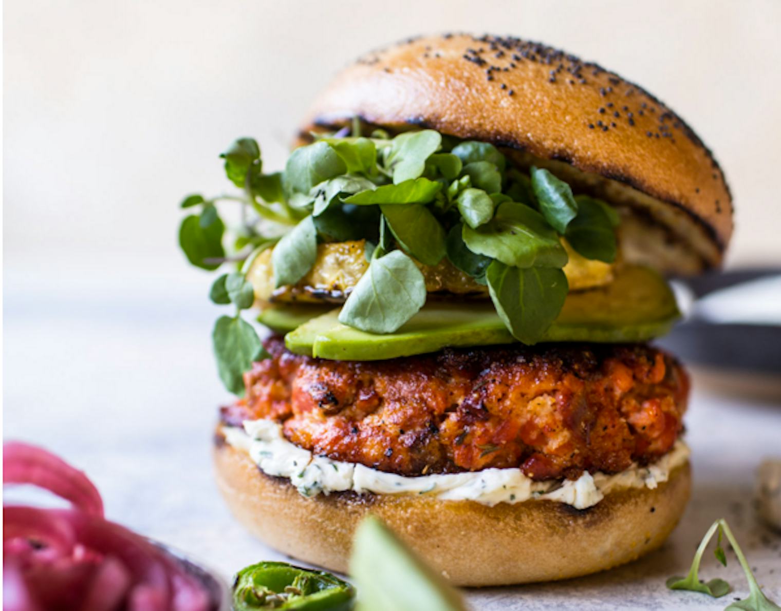 Бургер с рыбными палочками