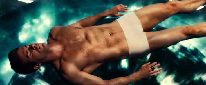 Ryan Reynolds' Nude Scene In 'Deadpool' Isn't His First Skin-Bearing