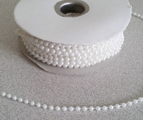 Be Maddie From Sia&rsquo;s &ldquo;Chandelier&rdquo; Video for Halloween in 3 Easy Steps