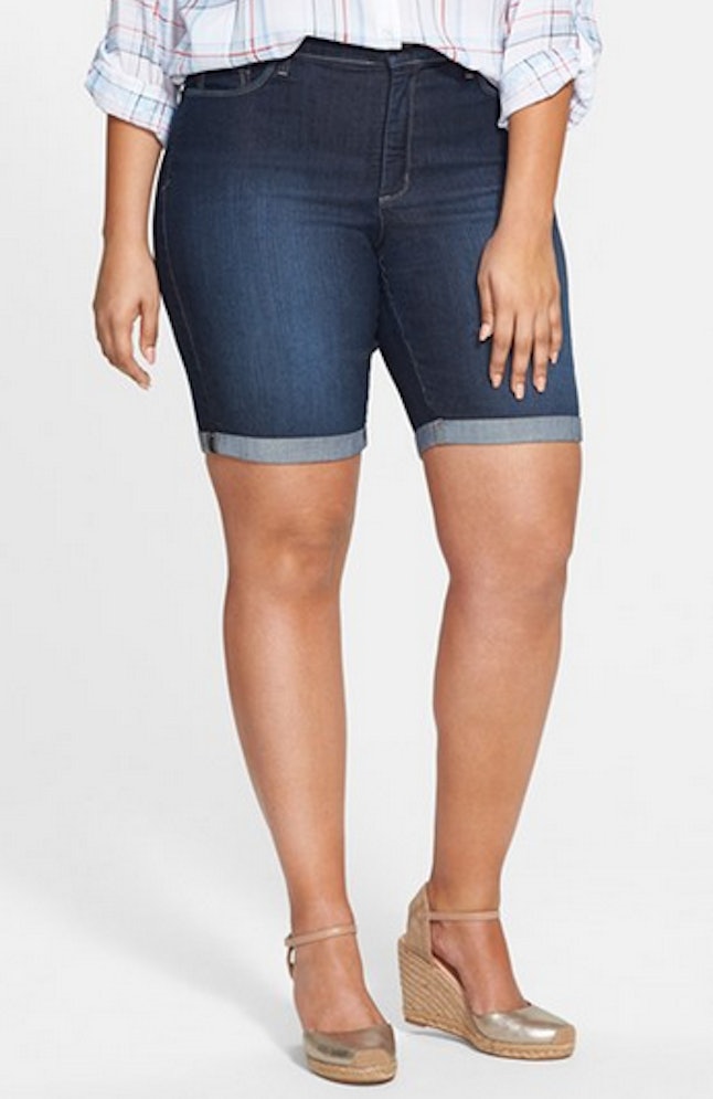 17 Denim Shorts For Big Butts Because A Little Extra Stretch Is All You ...