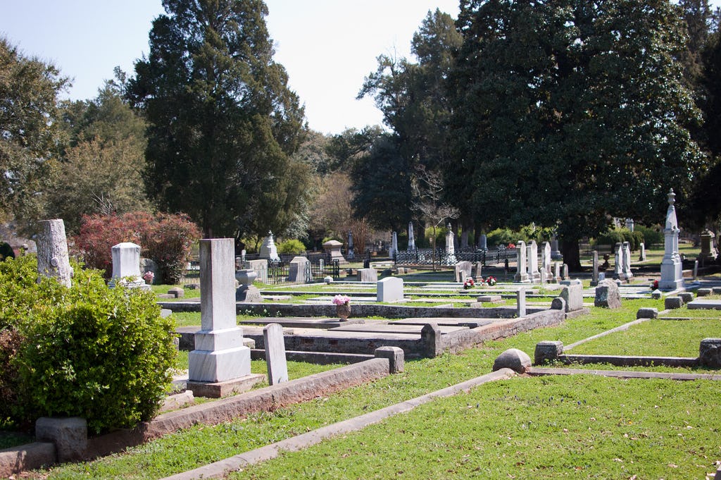 10 Bookish Graveyards To Visit During Your Literary Travels