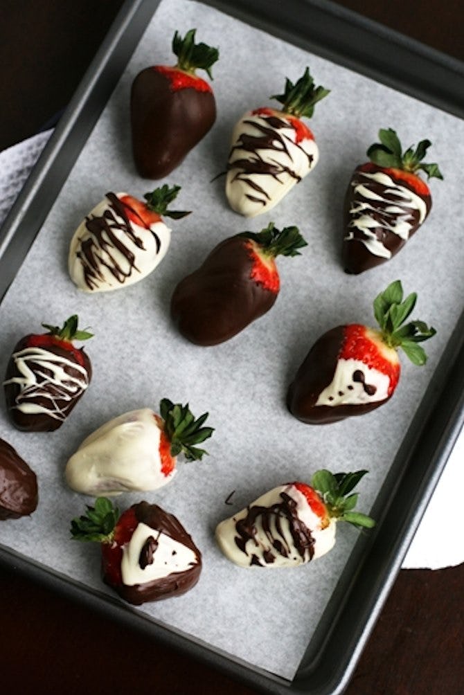 12 Foods That Taste Better Dipped In Chocolate