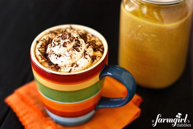 21 Hot Fall Drink Recipes For Savoring The Best Flavors Of The Season 15-cold-and-hot-fall-drink-recipes-to-keep-you-happy-this-fall-season