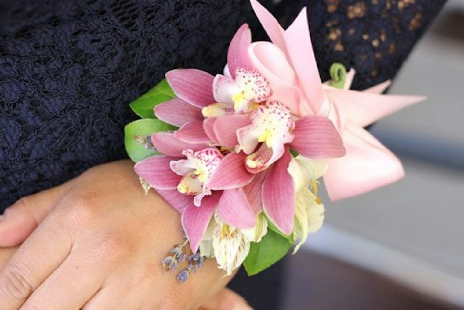 7 DIY Prom Corsage Ideas To Personalize Your Outfit On The Best Night ...
