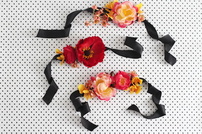 7 DIY Prom Corsage Ideas To Personalize Your Outfit On The Best Night Of Senior Year 7 DIY Prom Corsage Ideas To Personalize Your Outfit On The Best Night Of Senior Year