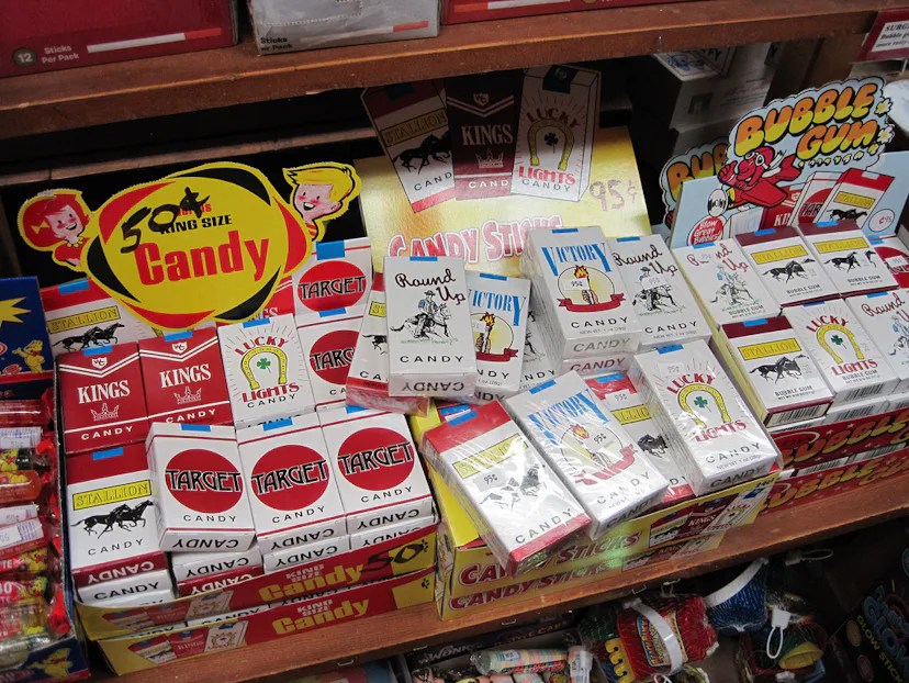 cigarettes paris Hyd police bust racket selling banned 'Paris' cigarettes, 2 held cigarettes paris Hyd police bust racket selling banned 'Paris' cigarettes, 2 held