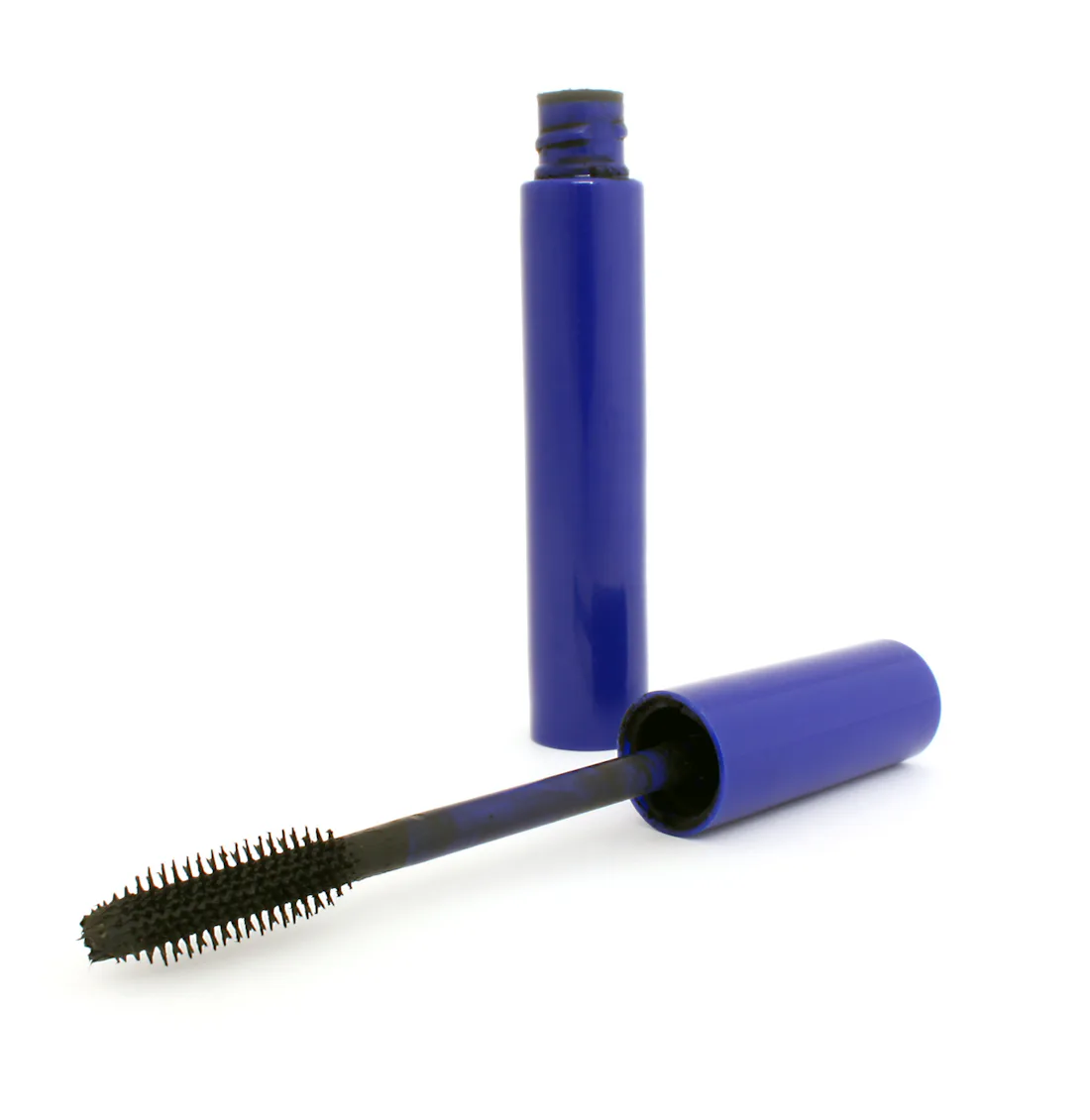 When Should You Throw Out Your Makeup? 9 Ways to Know When Cosmetics Expire