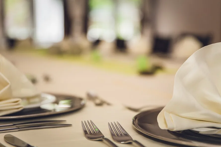 15 Ways You’re Accidentally Being Rude At Weddings