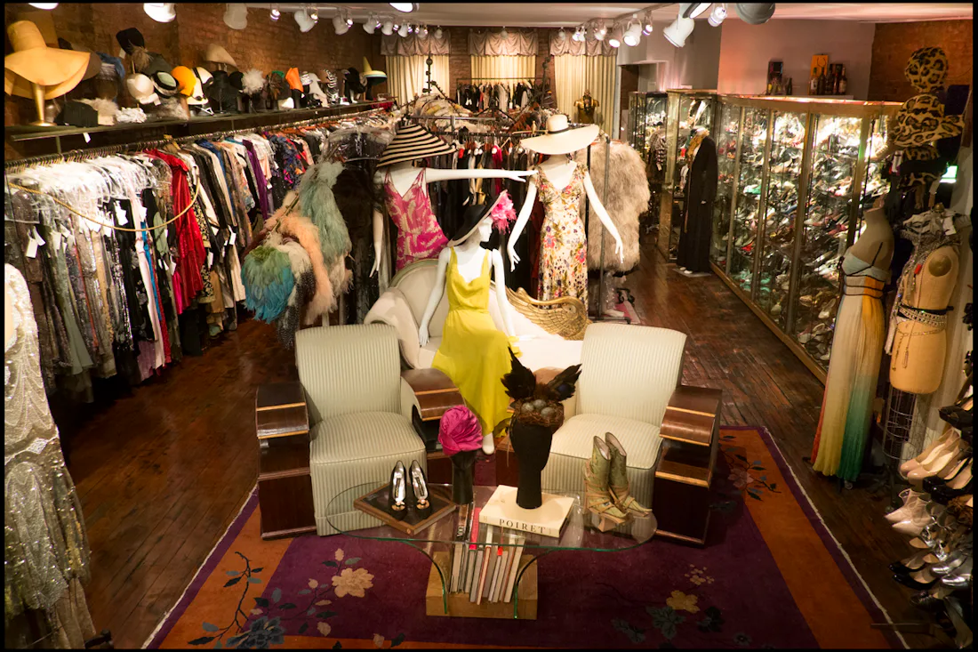 6 Thrift And Consignment Stores Online And IRL, Because Who The Heck ...