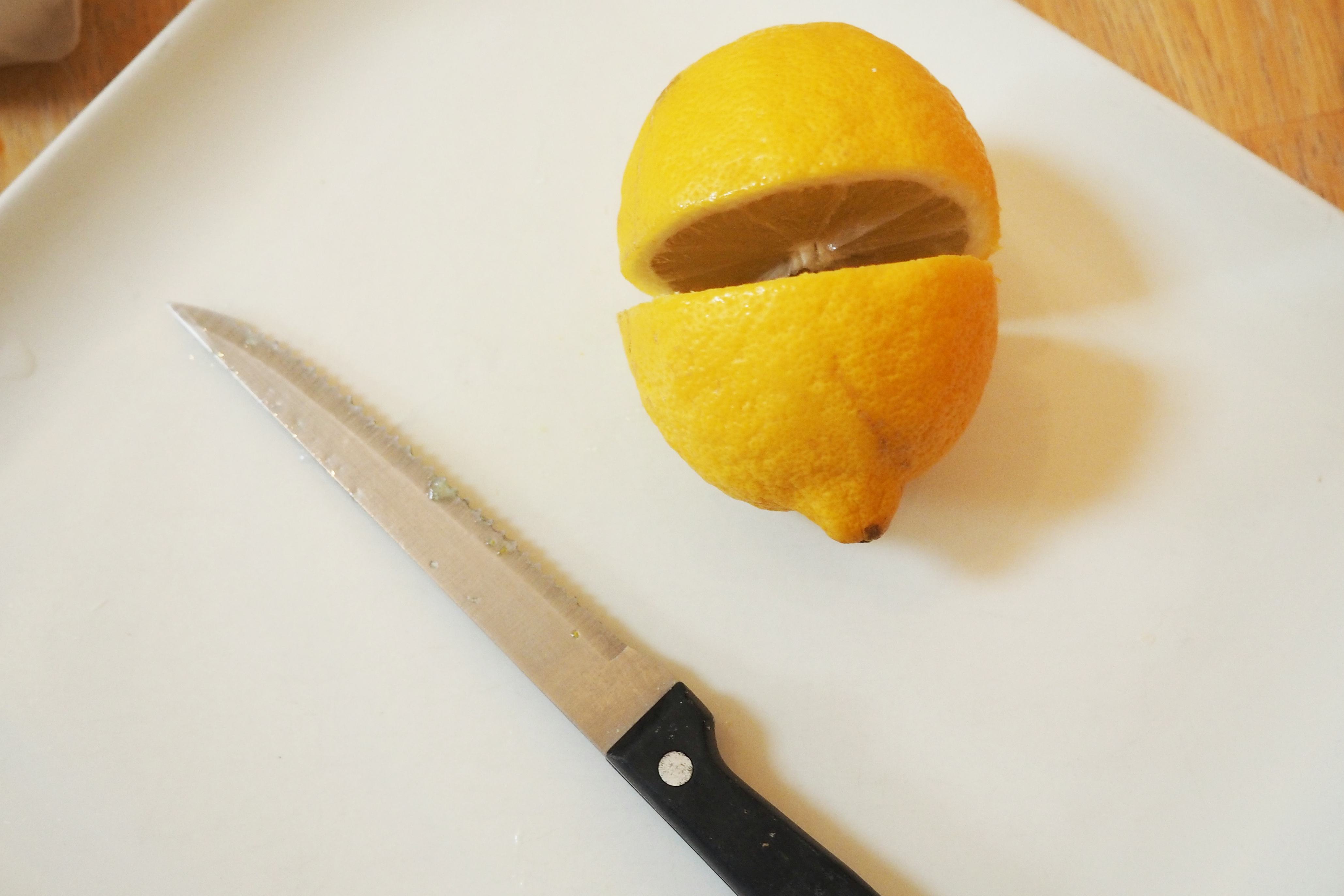 I Rubbed Lemon On My Armpits As A Hangover Beauty Solution — PHOTOS