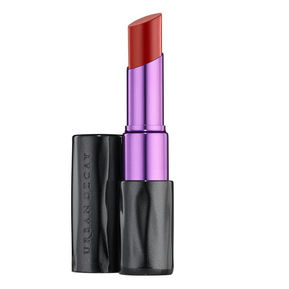 7 Matte Lipstick Hacks That Will Save Your Pout This Season