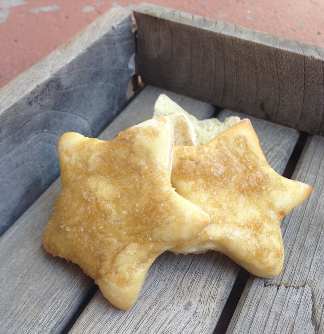 How To Make 'The Hunger Games' Bread From All 12 Districts & Honor Your