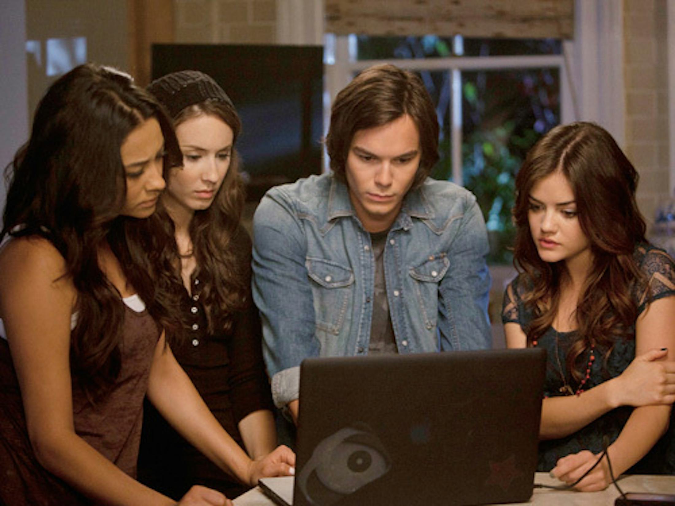 10 Best 'Pretty Little Liars' Caleb & Hanna Scenes to Celebrate the