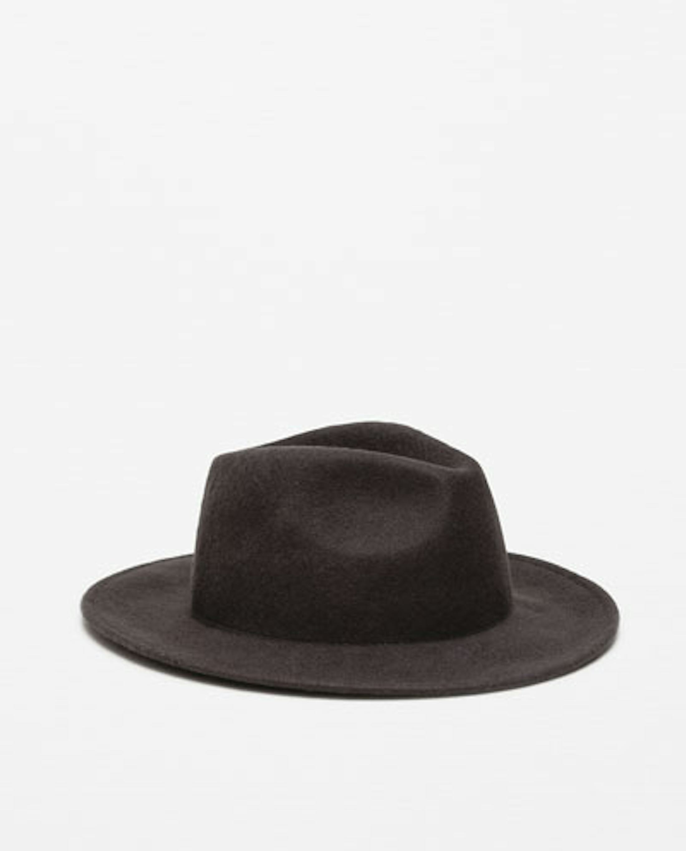 Does Zara Do Free Overnight Shipping For Christmas?