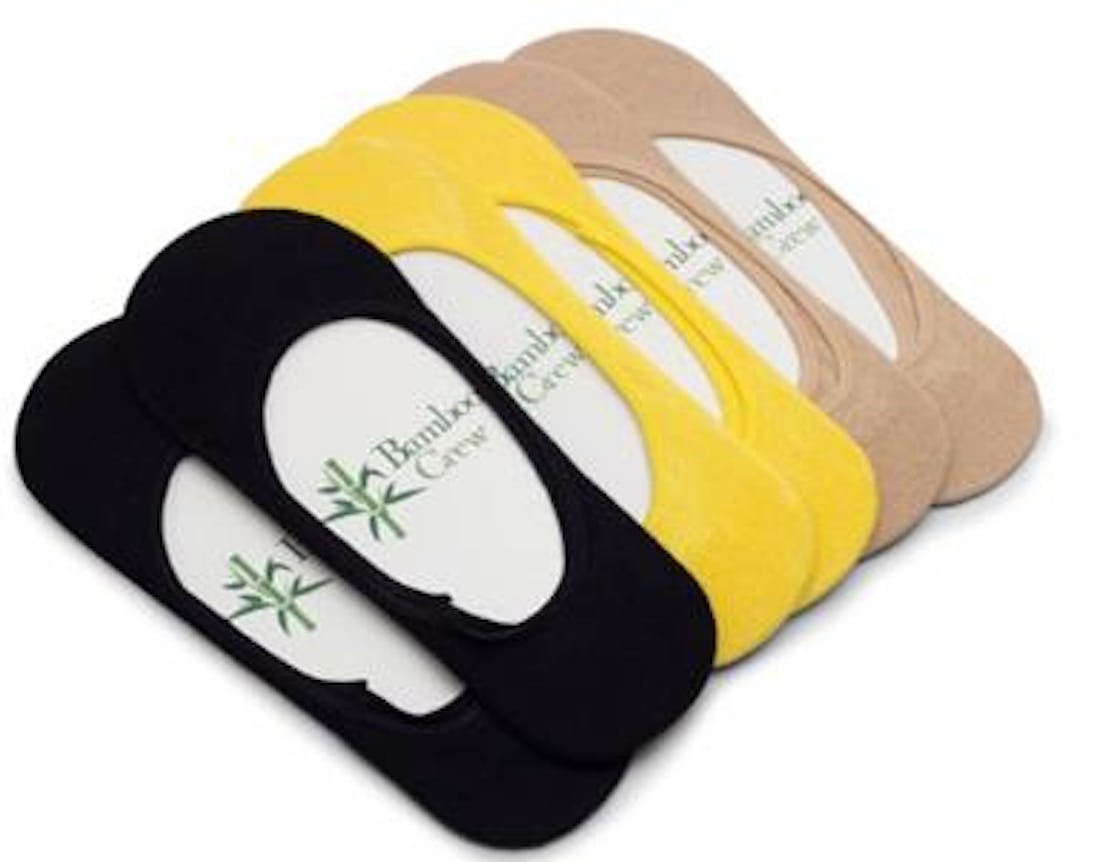 How To Keep Flats From Smelling Bad With 8 Products That Work