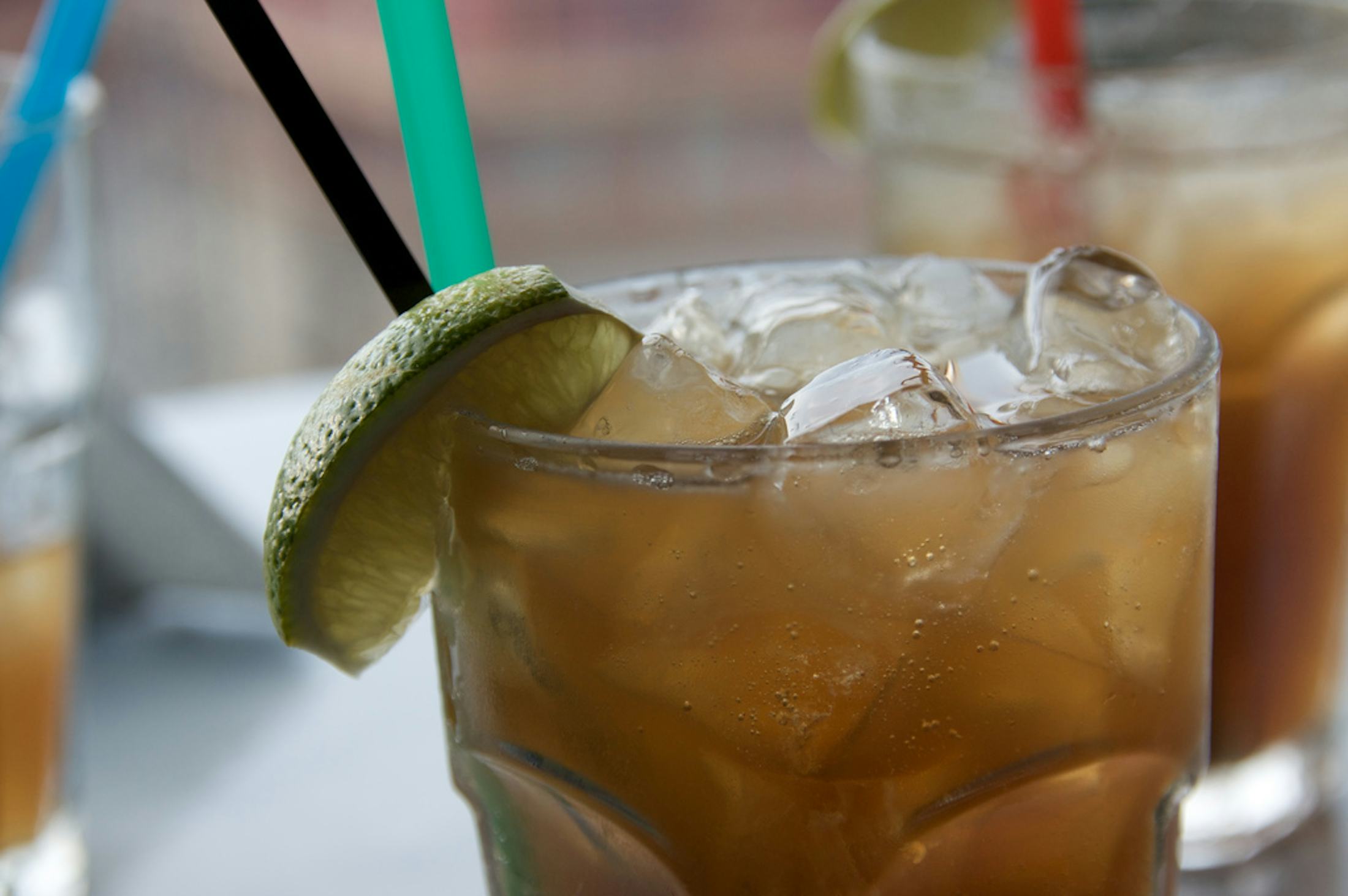 5 Drinks That Can Cause Bad Hangovers & Alternatives That Won't Leave
