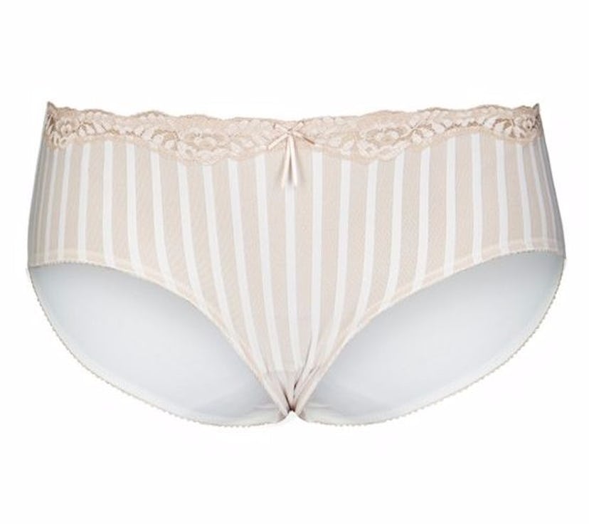 13 Stunning Plus Size Bridal Lingerie Designs For Your Special Day