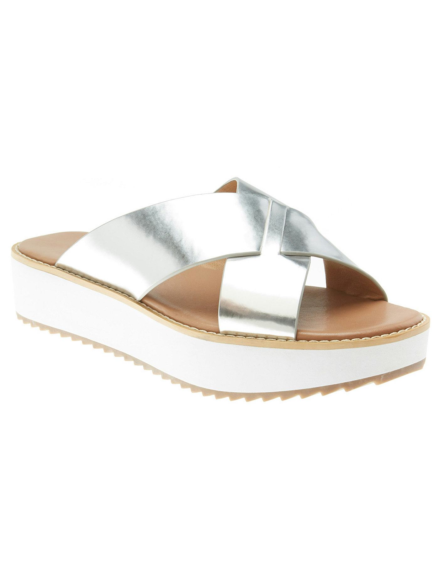 size 12w sandals