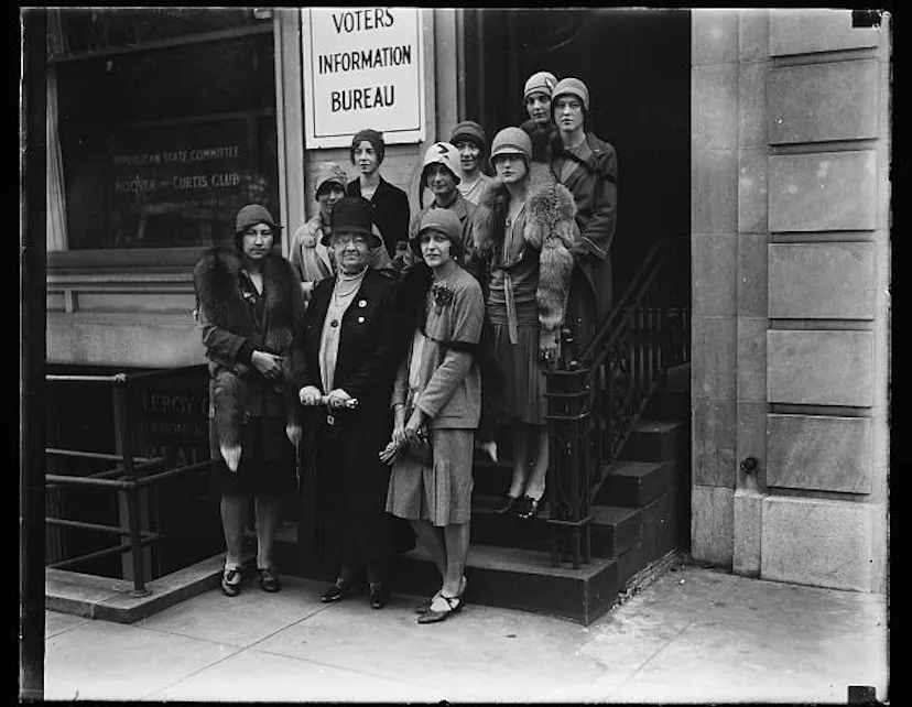 Flapper Voting 10 Photos Of Women Voting In The 1920s In Honor Of Women's Equality Day