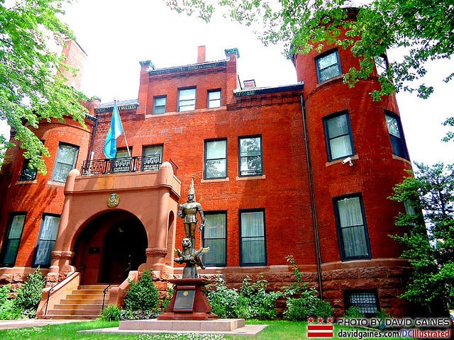 What To Do In Dupont Circle This Summer, Because D.C.'s Busiest