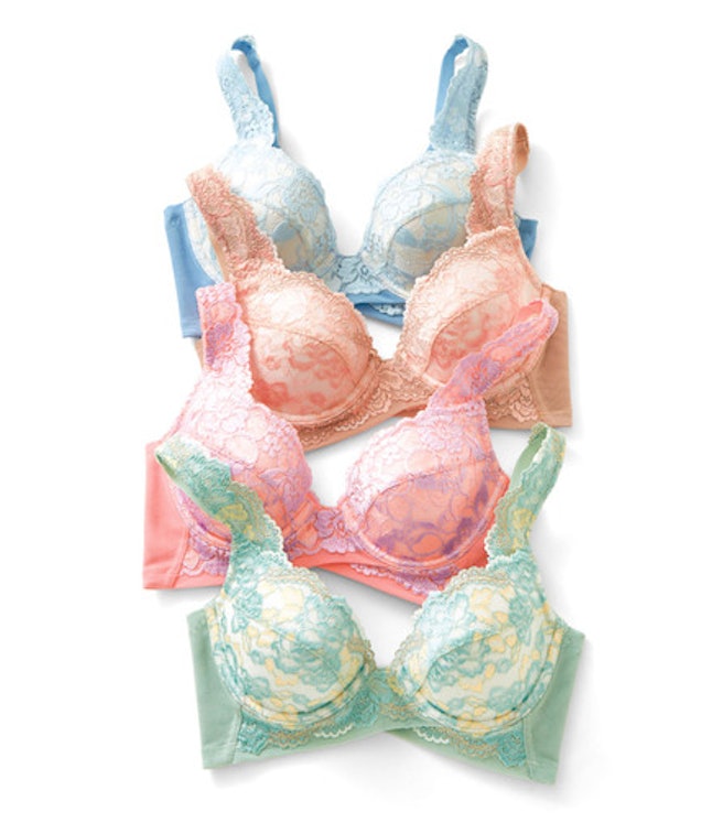 9 Asian Lingerie Brands Perfect For Women With Small Boobs — Photos 