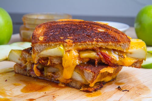 13 Grilled Cheese Hacks from Reddit’s Finest Culinary Minds You’ve