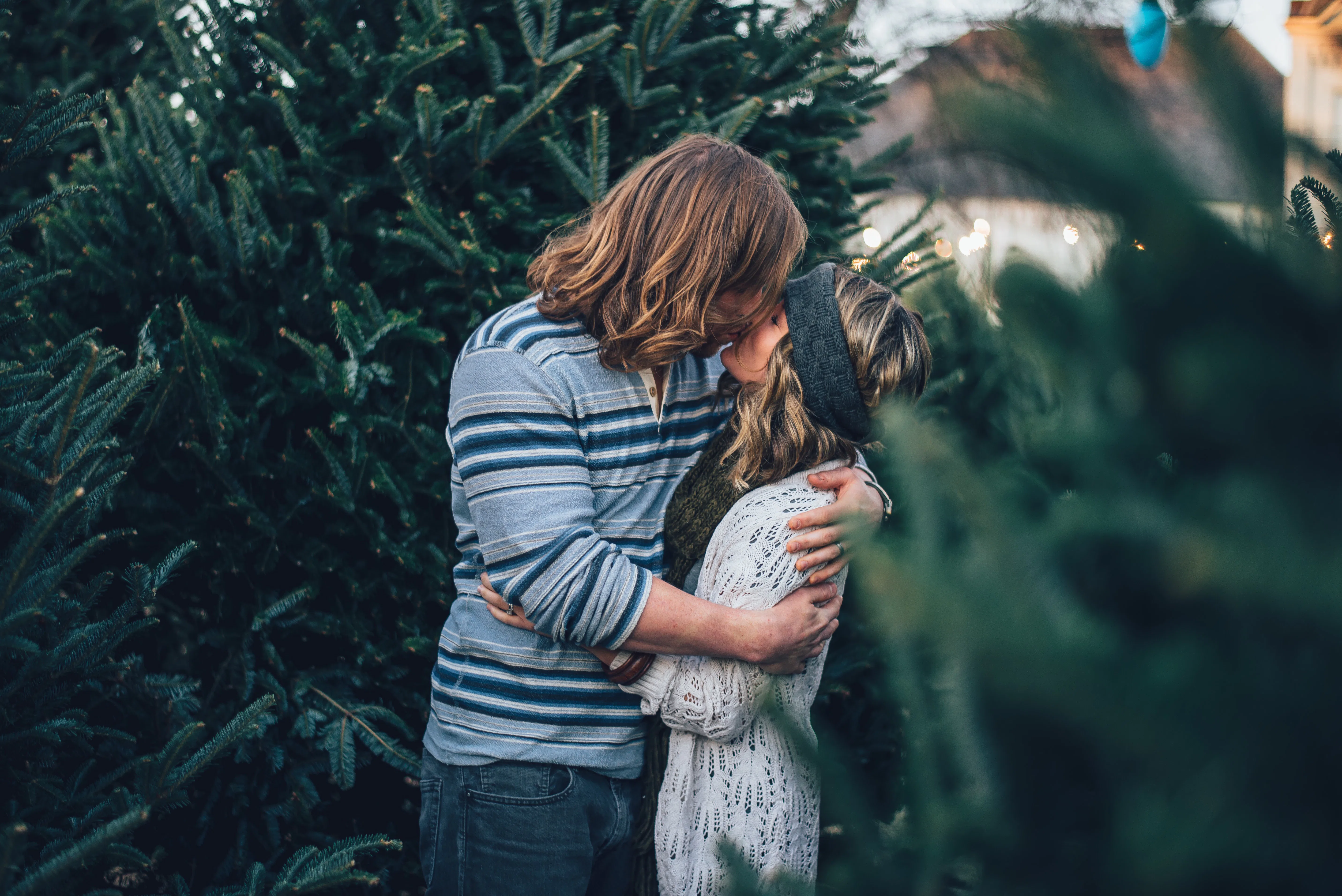 11 Subtle, Yet Effective Ways To Keep The Mystery Alive & Continue ...