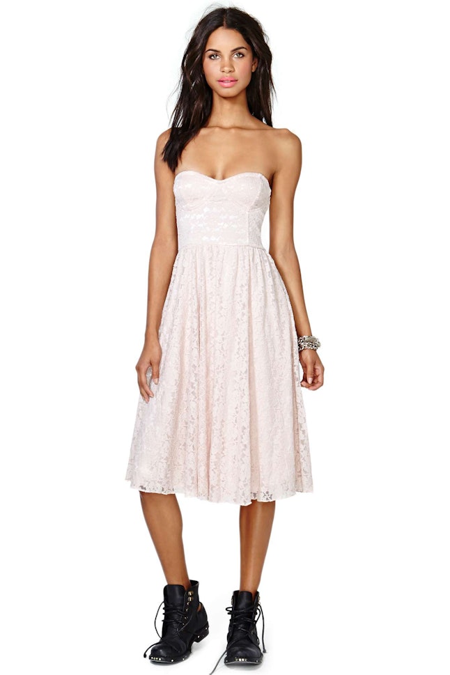 Strapless Dress Keeps Falling 7 Tricks And Hacks To Make It Less