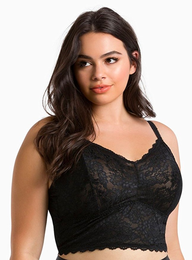 12 Best Bras For Plus Size Women With Small Boobs — Photos
