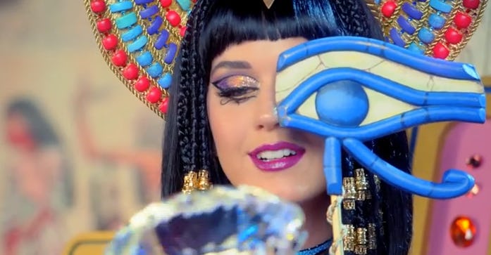 Beyonce & Jay Z Are Clearly Illuminati, Just Look at These Hand Signals