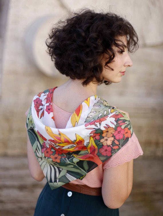 21 New Ways to Wear A Summer Scarf