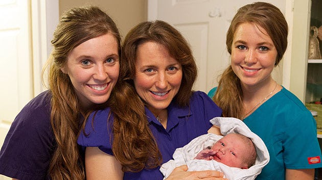 What Do The Duggars Do All Day? They Have To Do Something Besides '19