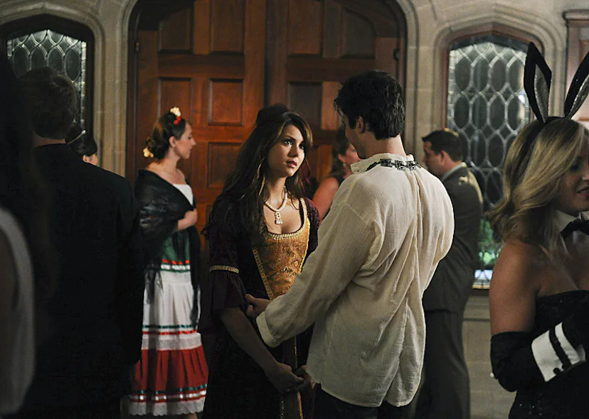 Elena's 9 Best Dresses On 'The Vampire Diaries,' Because People In Mystic Falls Sure Do Look Good In Gowns PHOTOS Elena's 9 Best Dresses On 'The Vampire Diaries,' Because People In Mystic Falls Sure Do Look Good In Gowns PHOTOS